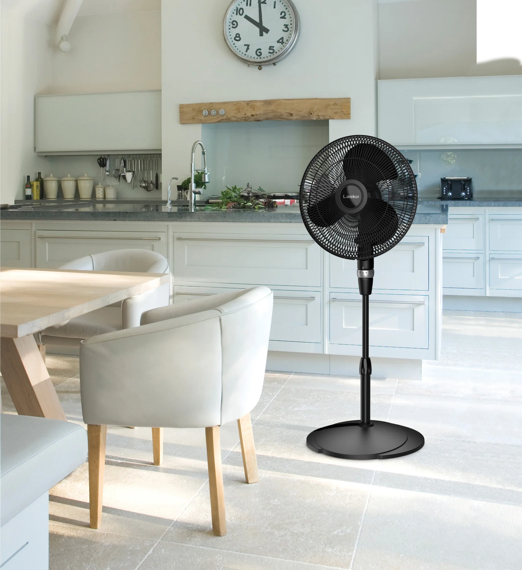 Lasko Performance 16" 3-speed Pedestal Fan (black model S16525) - Image 5