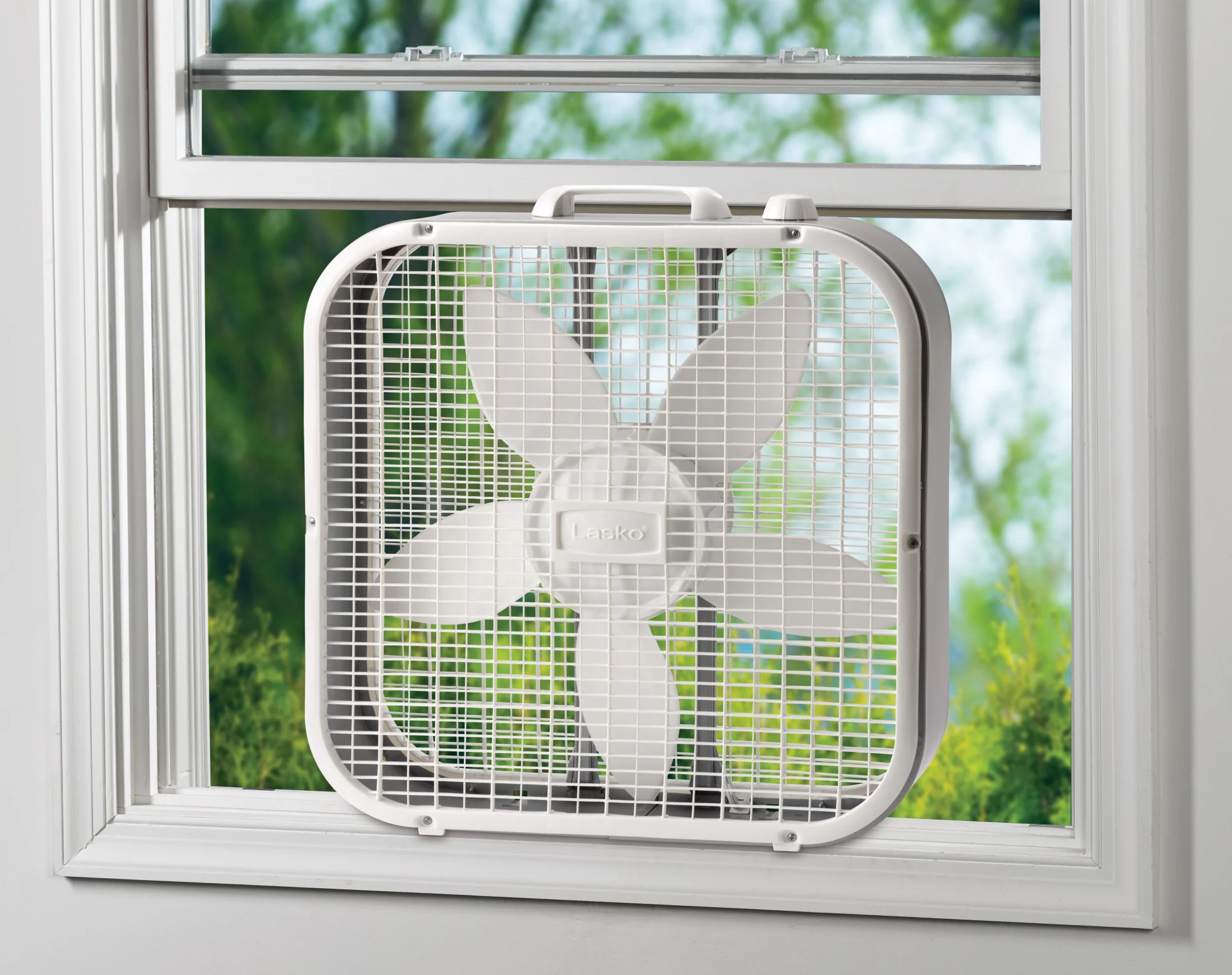 Lasko B20200 20" Box Fan with 3 Speeds - Image 6
